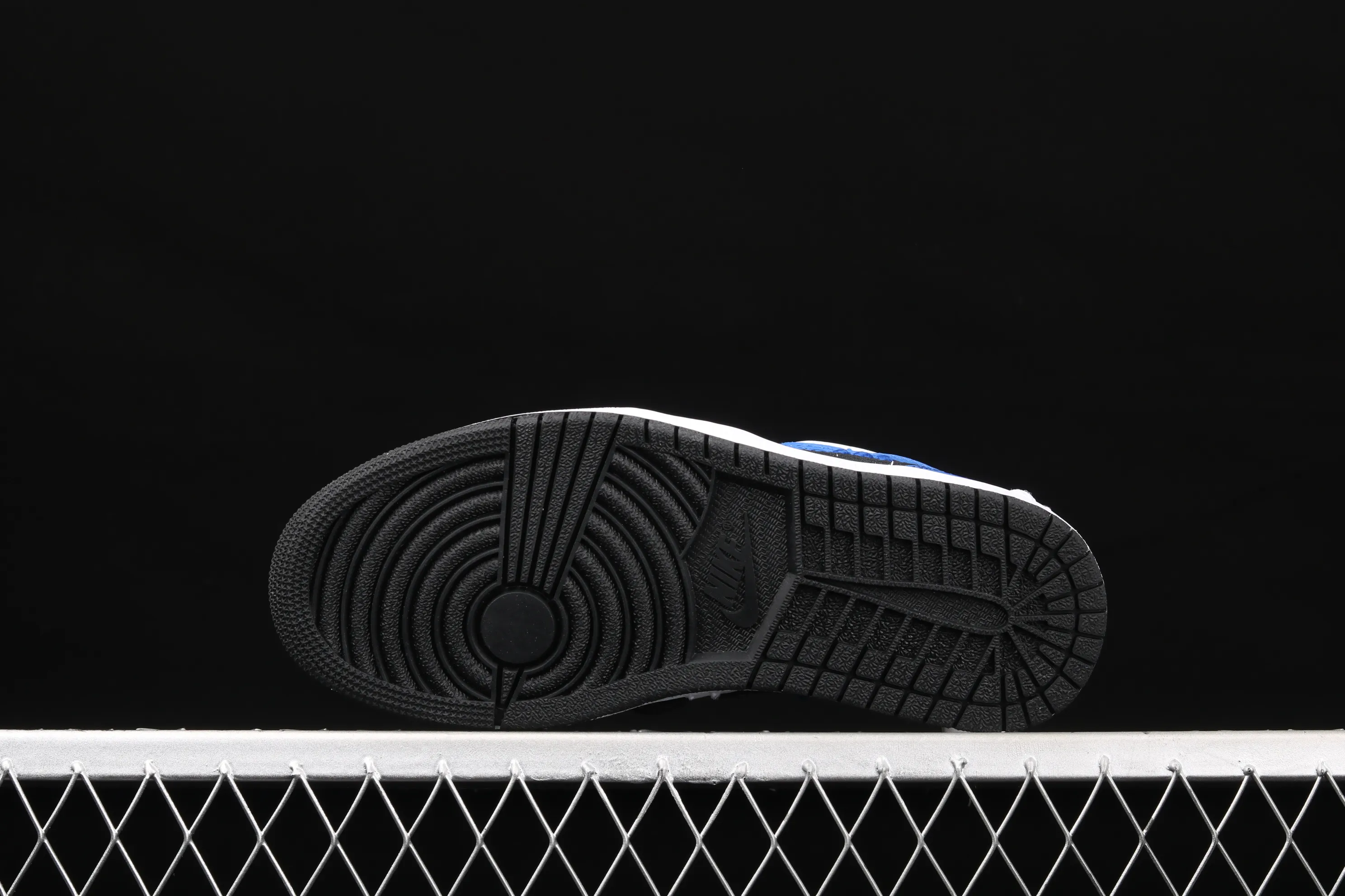 All categories Air Jordan Jordan series basketball shoes Air Jordan 1 Mid Air Jordan 1 Mid SE "Game Royal" AJ1 Joe 1 China White and Blue Deconstruction CV0152-401